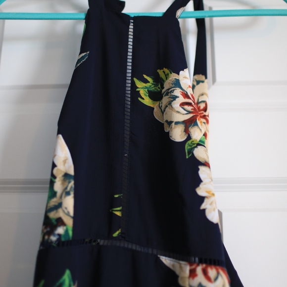 Floral Maxi Dress - Picture 3 of 3